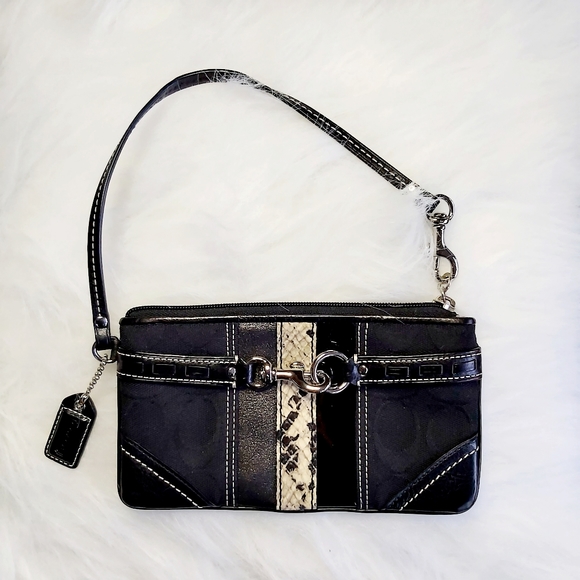 Coach Hampton Black Signature/Snakeskin Wristlet - Picture 1 of 7